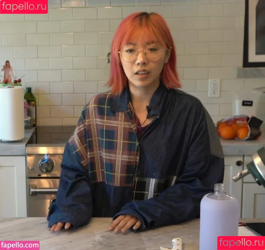 LilyPichu / onlysaber Onlyfans Photo Gallery 