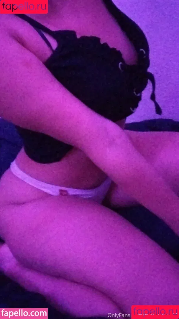 2.kassie / kssie-s2 Onlyfans Photo Gallery 