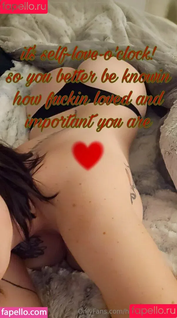 guacbottom2 / holygaucamoly Onlyfans Photo Gallery 