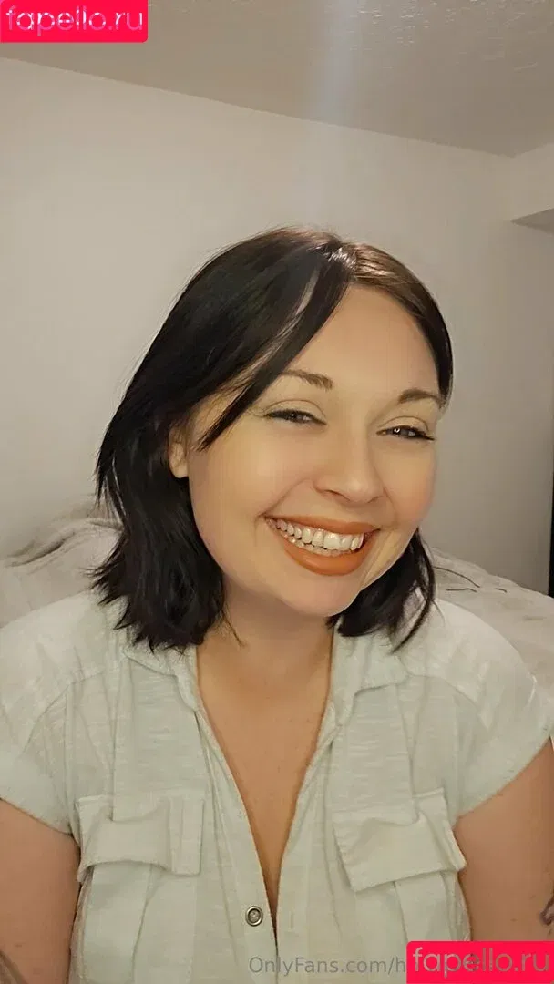 guacbottom2 / holygaucamoly Onlyfans Photo Gallery 