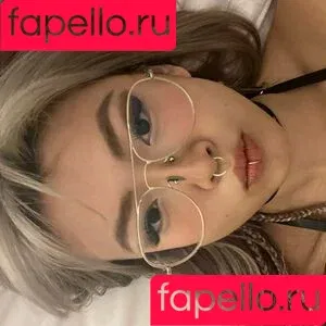 milakoisfw / milakoisworld Onlyfans Photo Gallery 