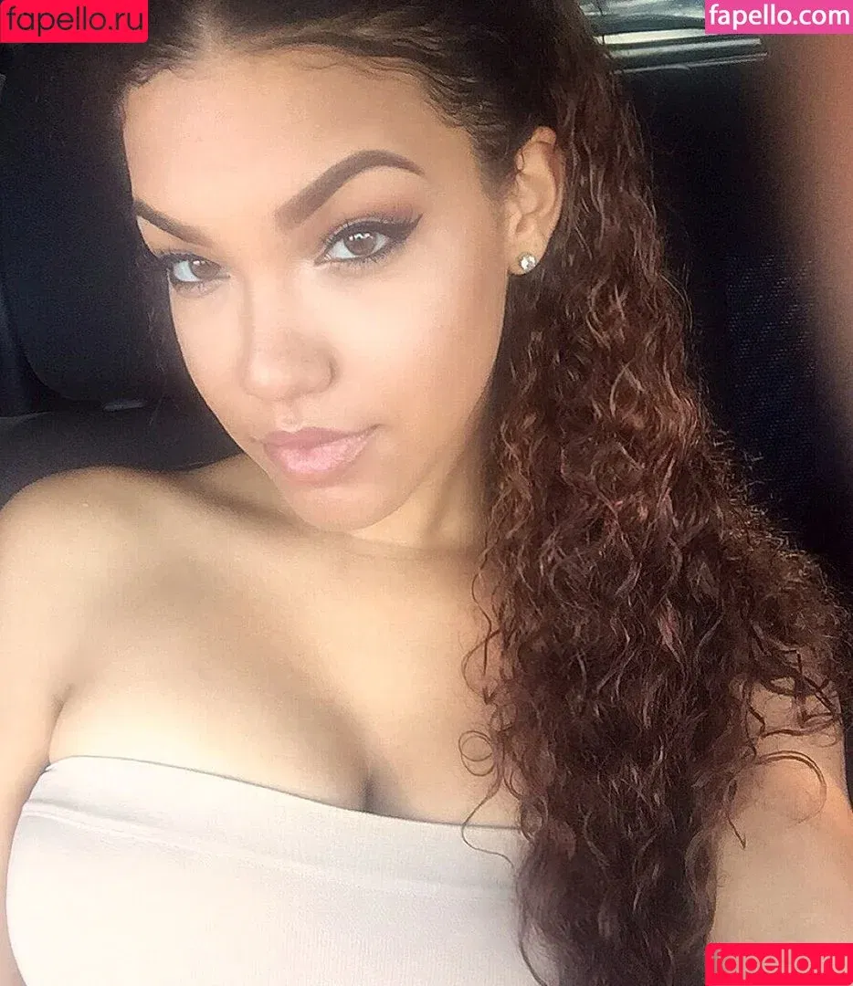 Tiona Fernan / tionafernan Onlyfans Photo Gallery 