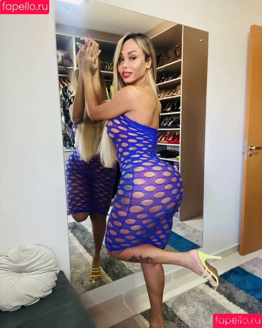 Agatha Ferraz / agathaferraz11 / agathaferraz2official / agathaferrazgyn Onlyfans Photo Gallery 