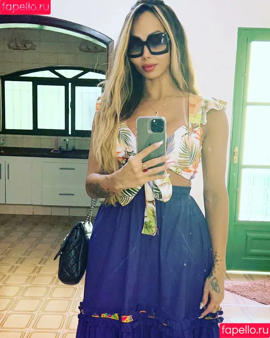 Agatha Ferraz / agathaferraz11 / agathaferraz2official / agathaferrazgyn Onlyfans Photo Gallery 