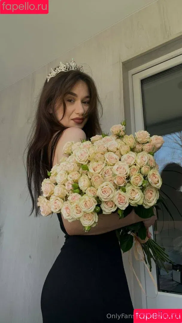 miia_aa / miiaaa._ Onlyfans Photo Gallery 