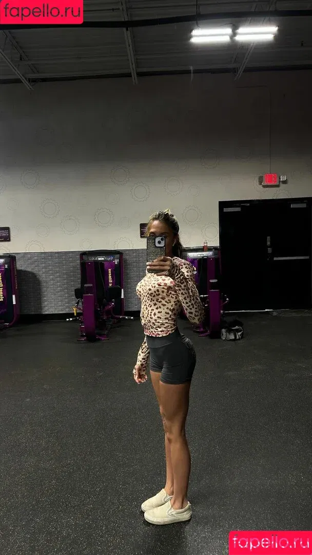 tinyteaserrtt / treena_berry_ Onlyfans Photo Gallery 