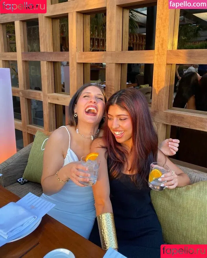 Sabela OT / aliceeee_watson / sabelamusic_ Onlyfans Photo Gallery 