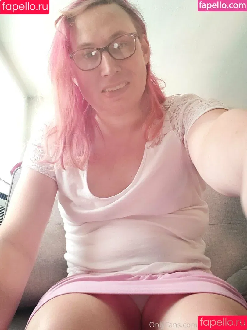 crystalfairy43 / fairlycrystal Onlyfans Photo Gallery 