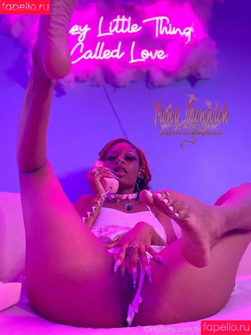 isisbi.m / isisbisexual Onlyfans Photo Gallery 