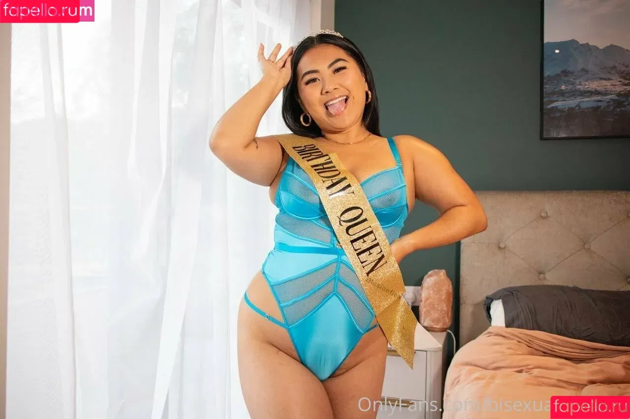 isisbi.m / isisbisexual Onlyfans Photo Gallery 