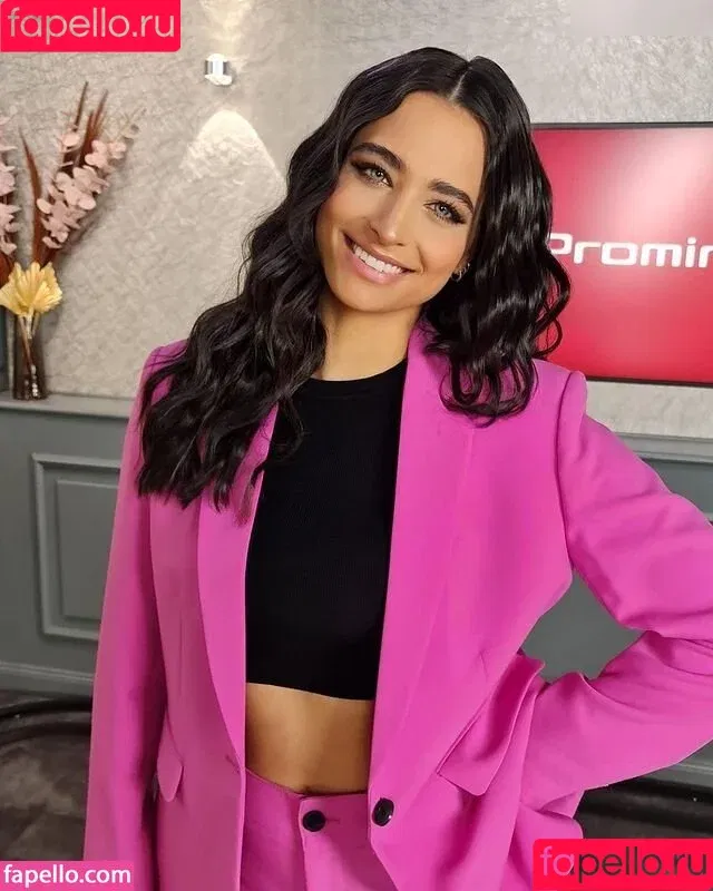 Amira Pocher / amirapocher Onlyfans Photo Gallery 