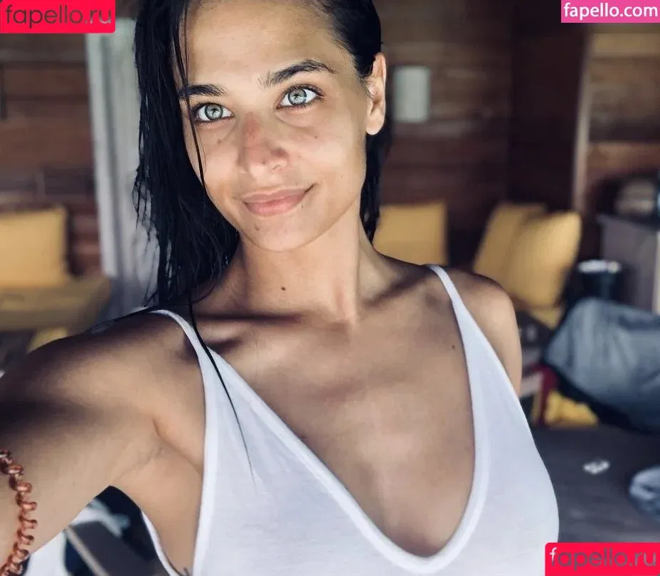 Amira Pocher / amirapocher Onlyfans Photo Gallery 