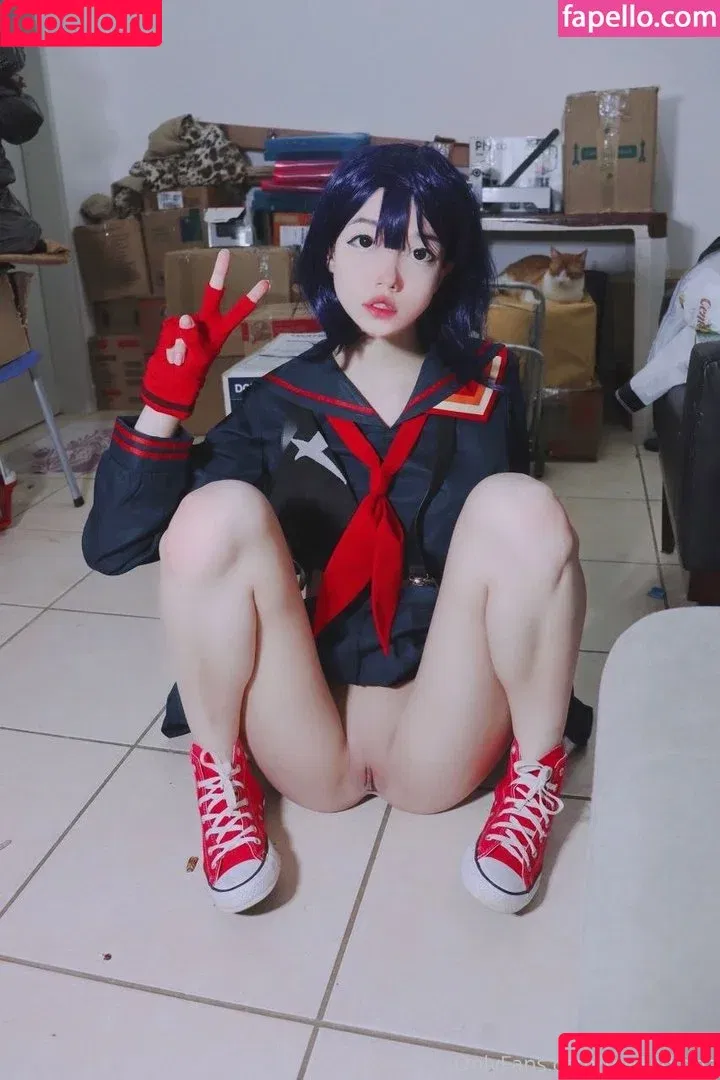 Me1adinha / deusamelada / m1adinha Onlyfans Photo Gallery 