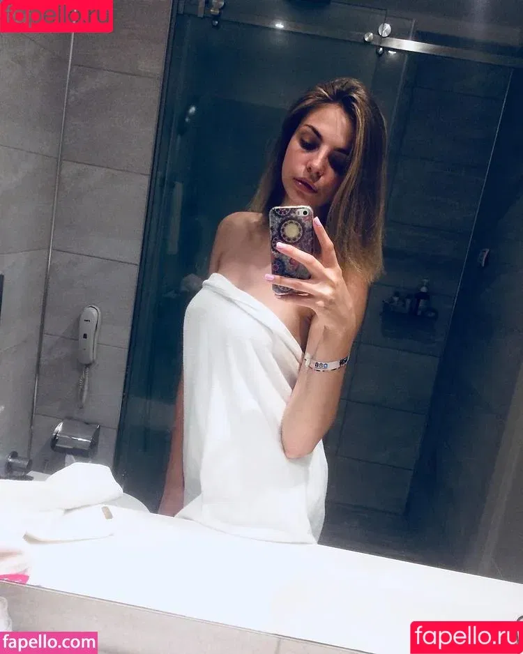 Busya18plus / busya18 Onlyfans Photo Gallery 