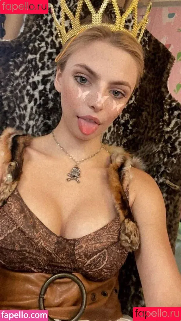 Busya18plus / busya18 Onlyfans Photo Gallery 