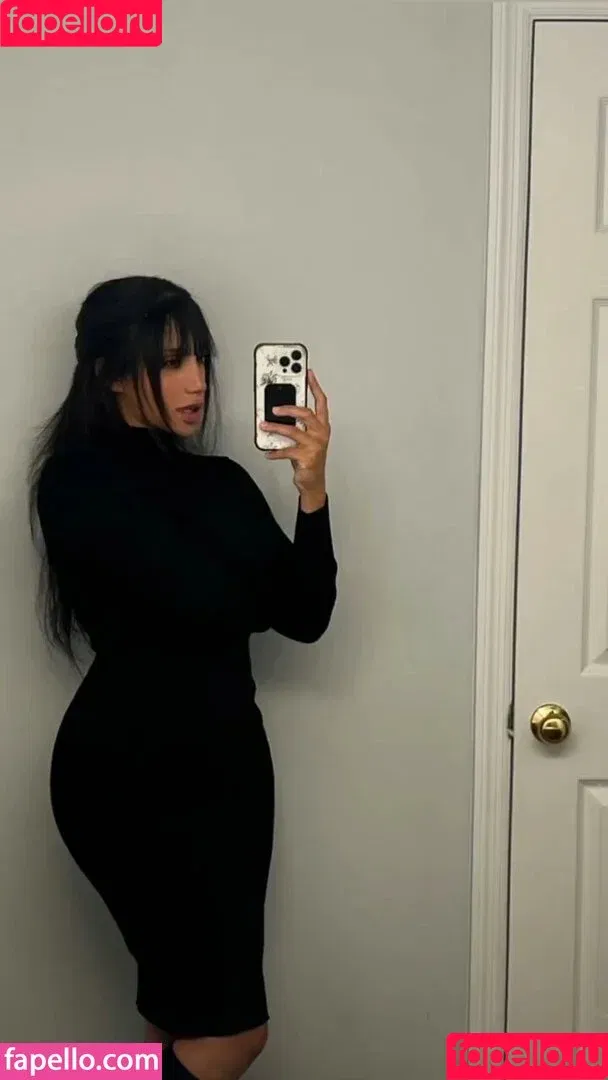 xanelle / xxubell Onlyfans Photo Gallery 