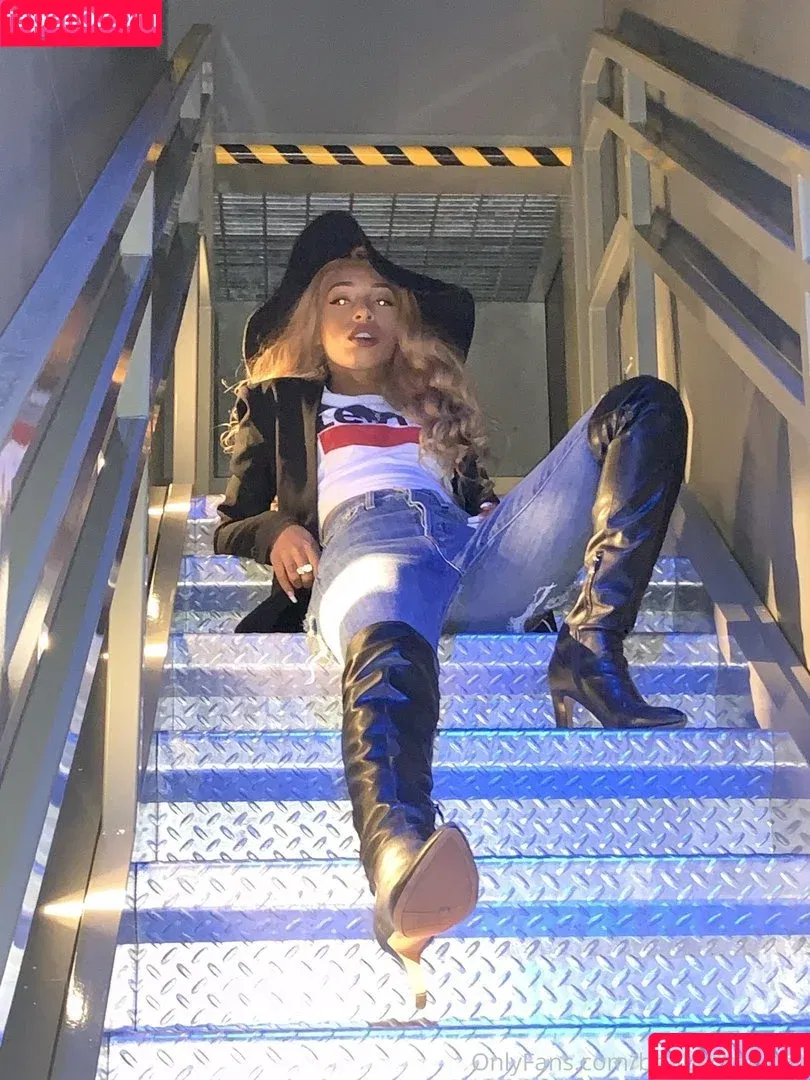 Briabackwoods / briabnbackwoods Onlyfans Photo Gallery 