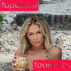 Paulina Gretzky / paulinagretzky Onlyfans Photo Gallery 
