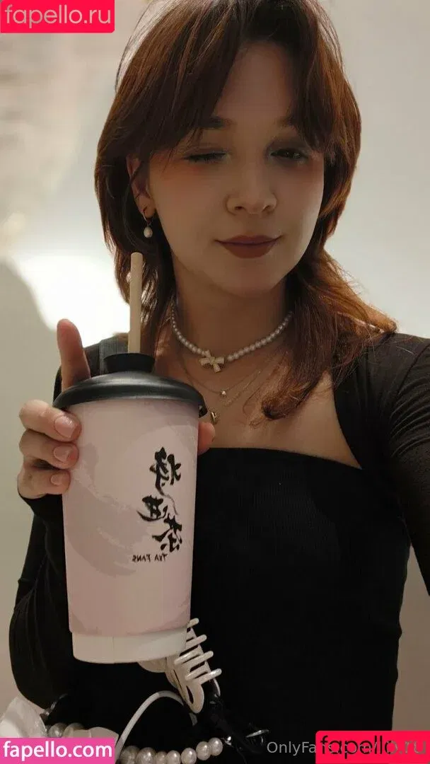 llily.18 / llily18 Onlyfans Photo Gallery 