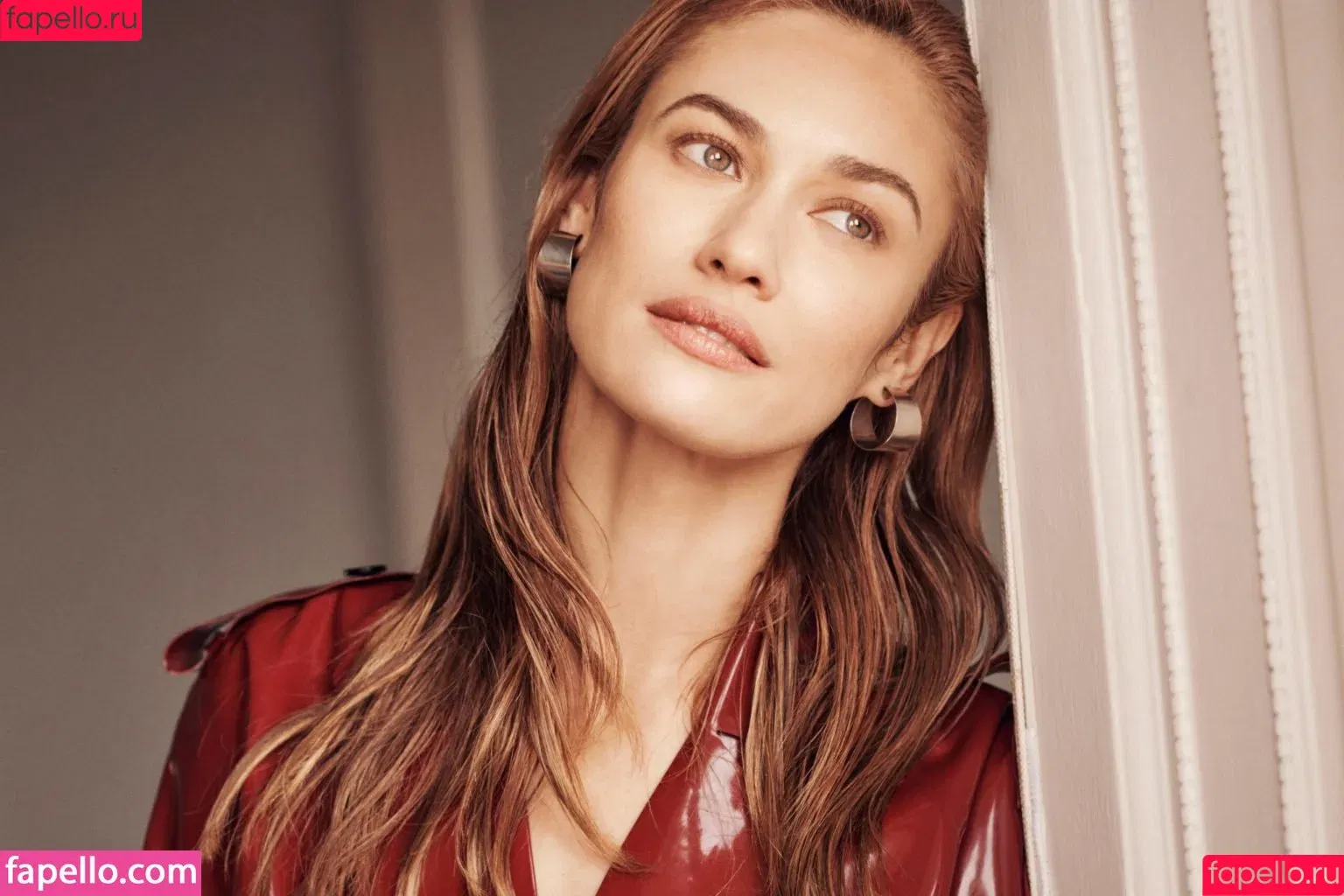 Olga Kurylenko / OlyaKurylenko / olgakurylenkoofficial / Ольга Куриленко Onlyfans Photo Gallery 