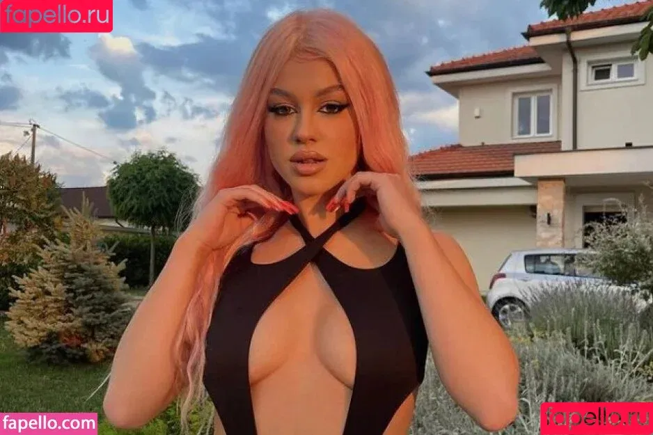 Ema Radujko / emaradujko Onlyfans Photo Gallery 