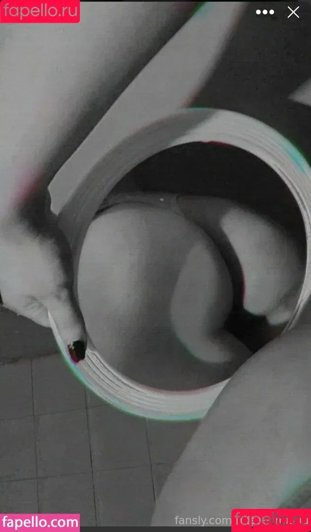 Miaau_miaau / Minalanis Jenn / miaau.miaau Onlyfans Photo Gallery 