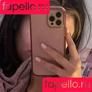 ariataylorxx / ariataylorxxx Onlyfans Photo Gallery 