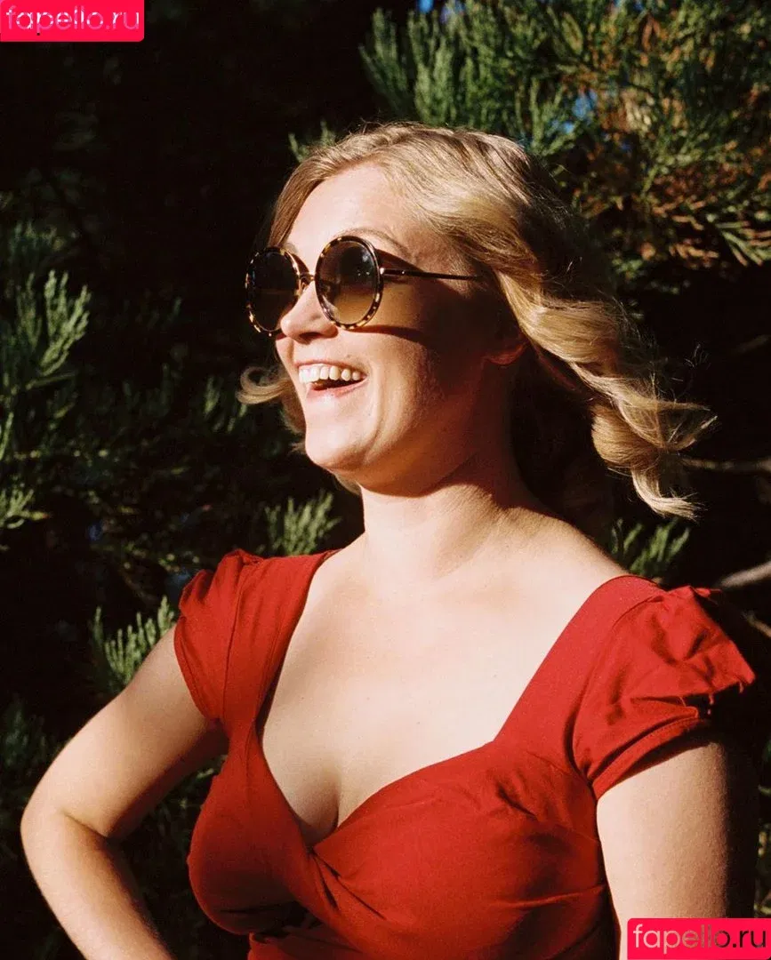 Eliza Taylor / elizajaneface Onlyfans Photo Gallery 