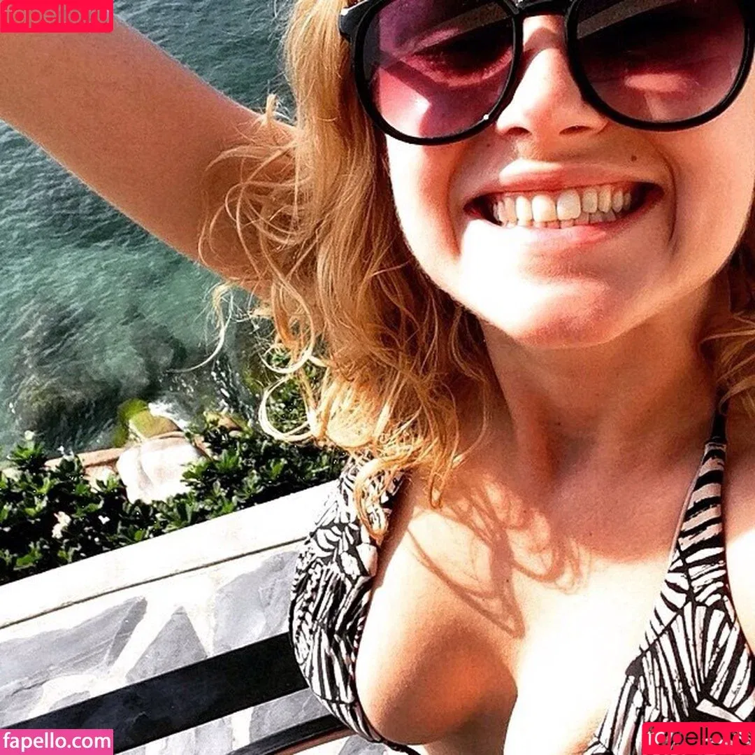 Eliza Taylor / elizajaneface Onlyfans Photo Gallery 