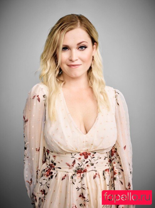 Eliza Taylor Nude Onlyfans Photo 43