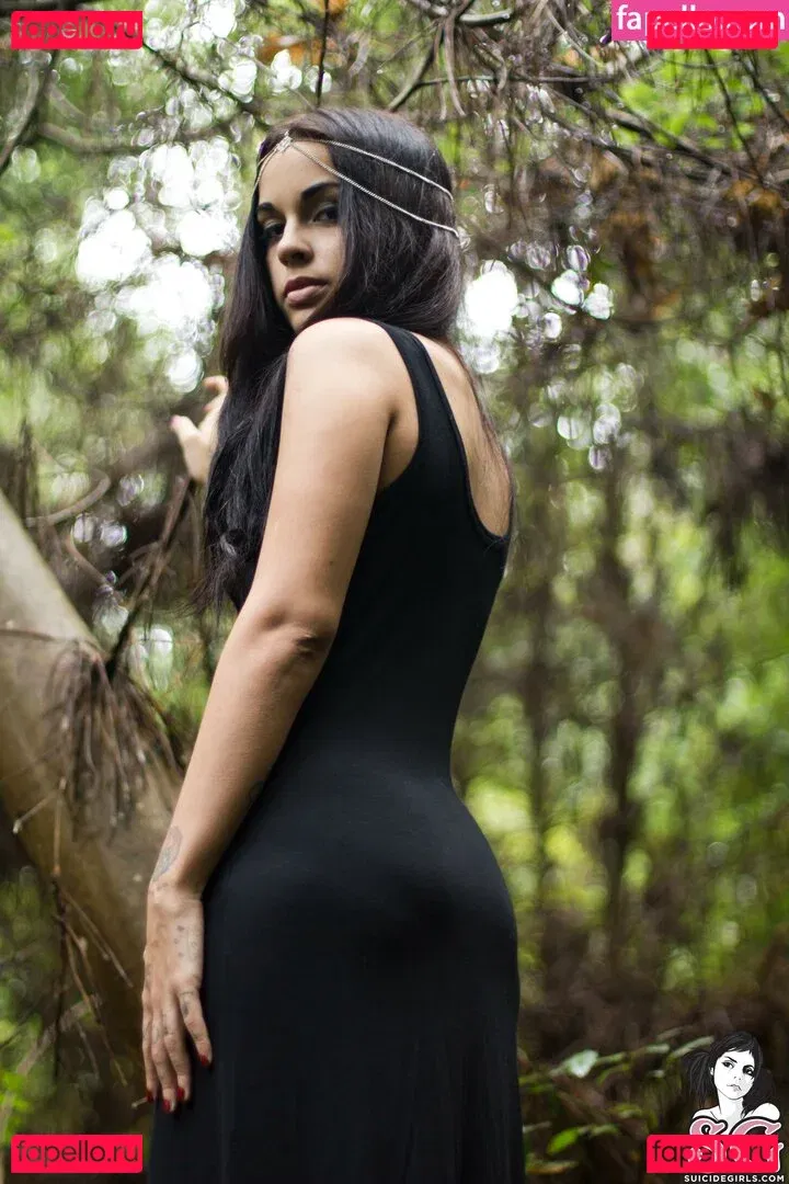 Illusion sg Onlyfans Photo Gallery 