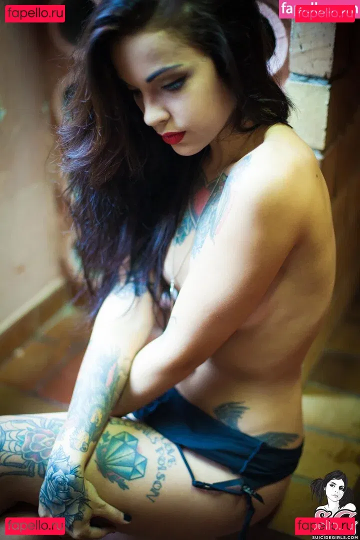 Illusion sg Onlyfans Photo Gallery 