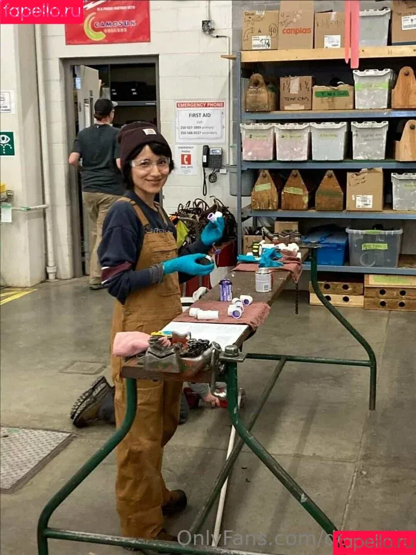 Everly Embers / dearevie / everly.r.embers Onlyfans Photo Gallery 