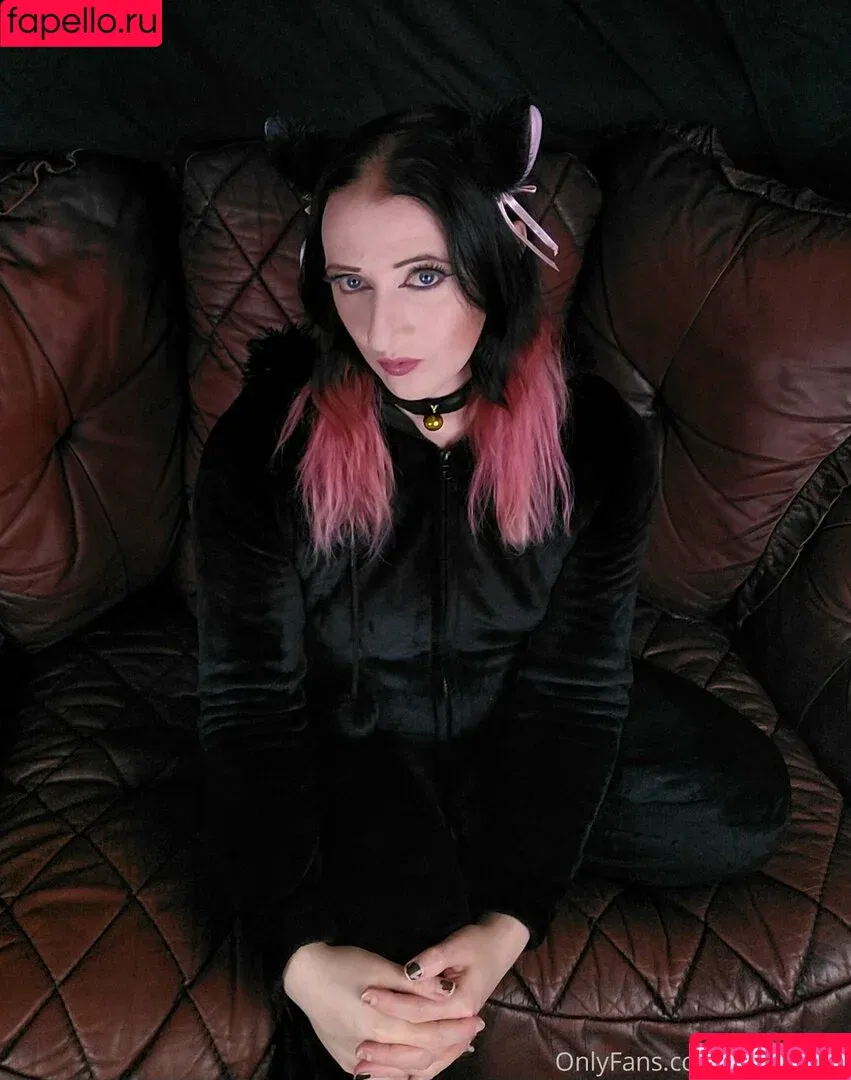 dead_girly / dead_girly_ Onlyfans Photo Gallery 