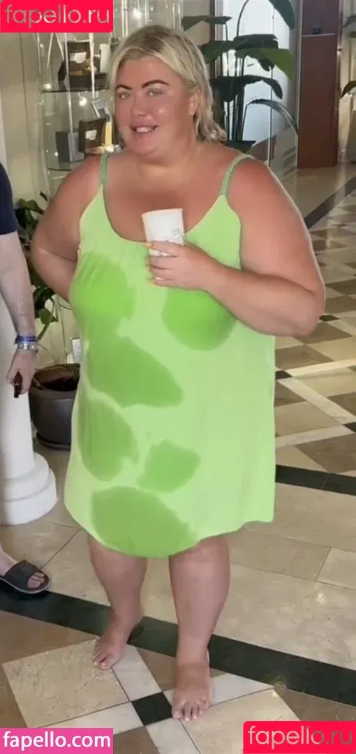Gemma Collins / gemmacollins Onlyfans Photo Gallery 
