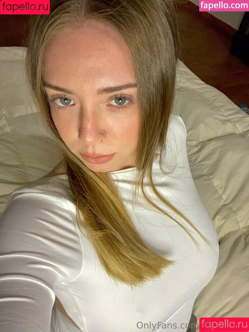 lilywilder_x / lilywilderx Onlyfans Photo Gallery 