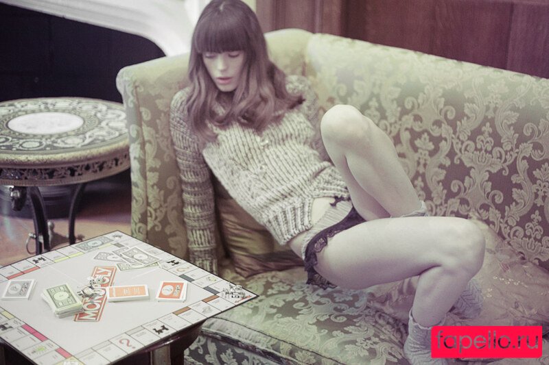 Stacy Martin Nude Onlyfans Photo 10