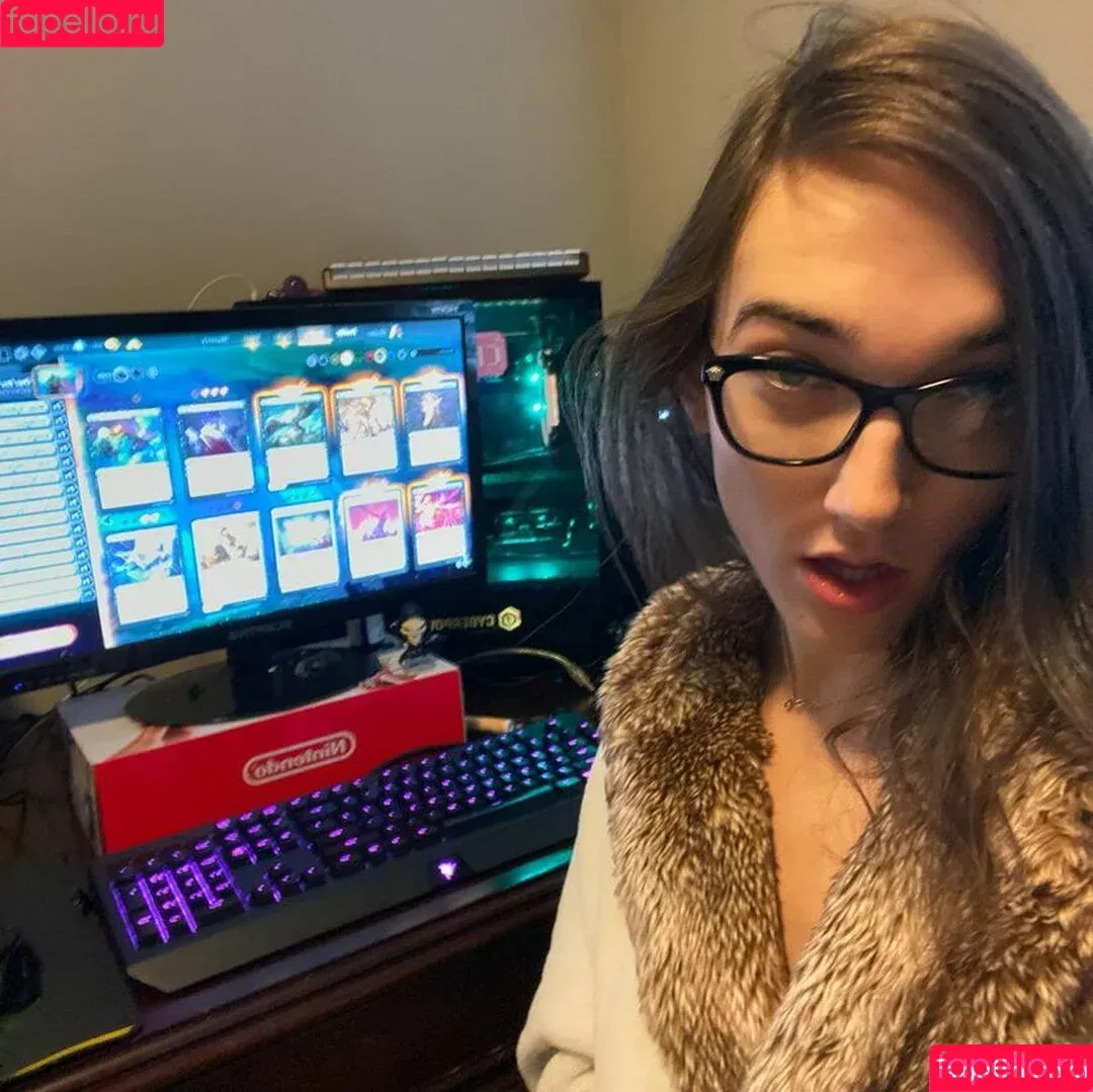 Kitty Kimz / _kitty_kimz / https: / kittykimz Onlyfans Photo Gallery 