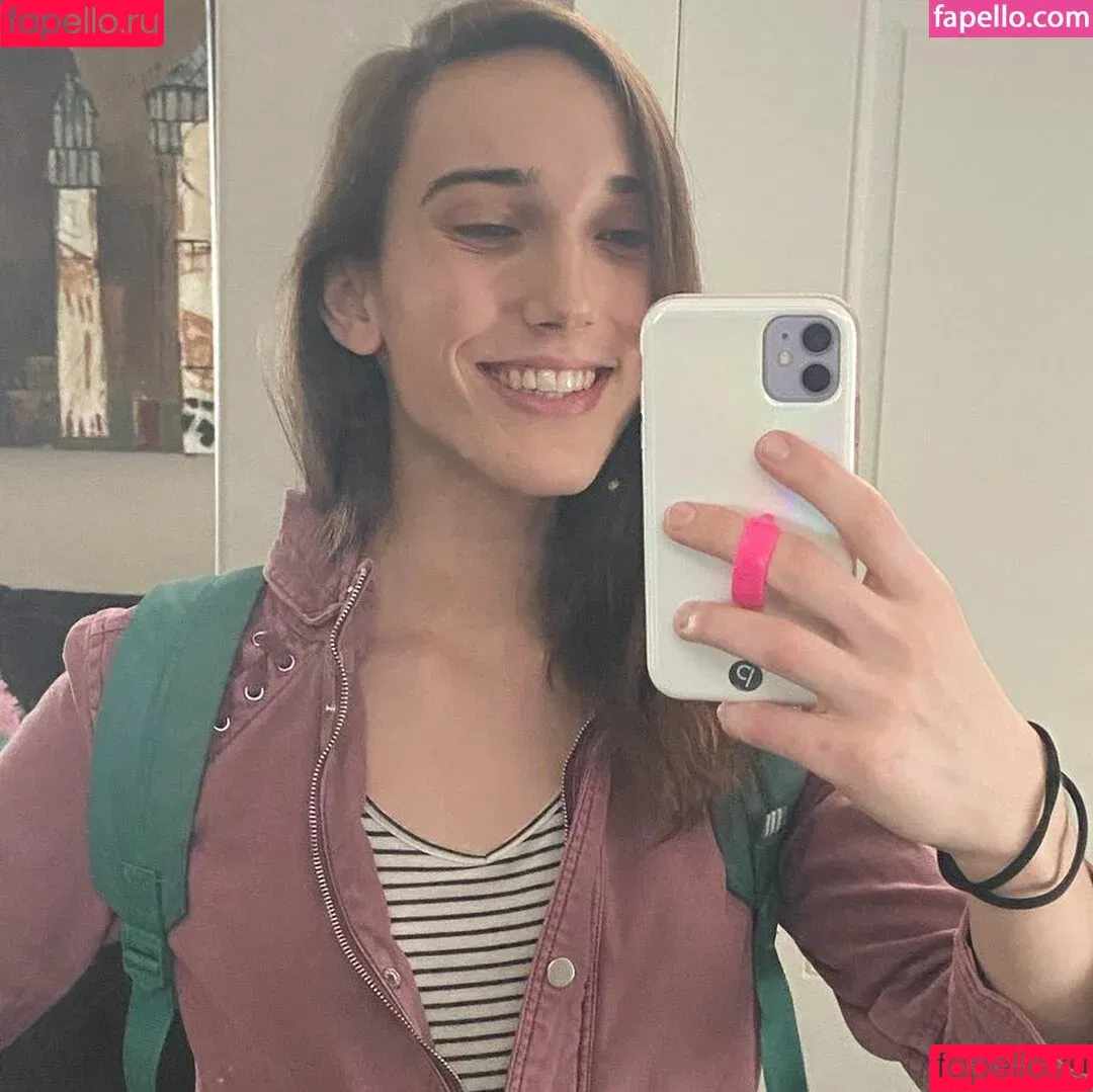 Kitty Kimz / _kitty_kimz / https: / kittykimz Onlyfans Photo Gallery 