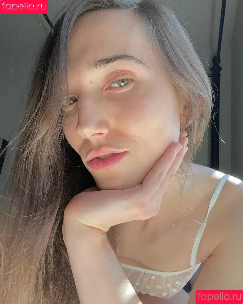 Kitty Kimz / _kitty_kimz / https: / kittykimz Onlyfans Photo Gallery 