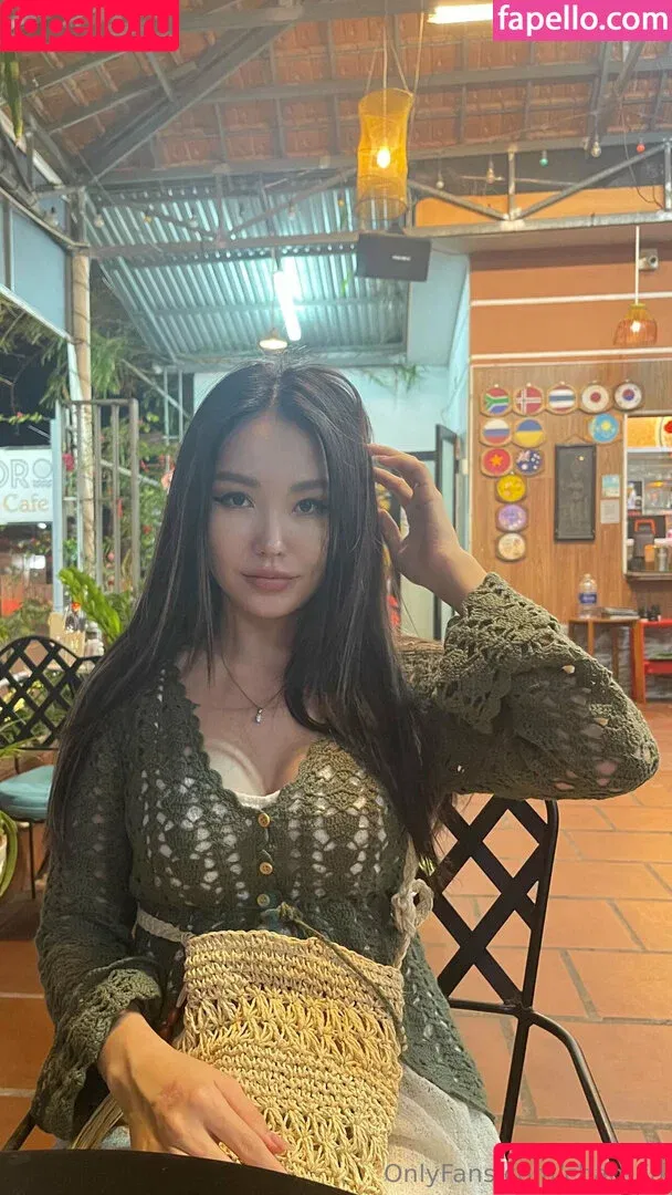 lia_petite_cl / liapetite Onlyfans Photo Gallery 