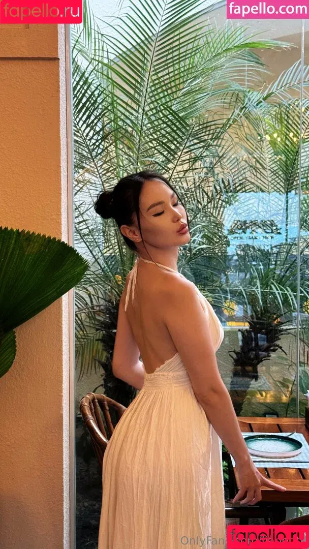 lia_petite_cl / liapetite Onlyfans Photo Gallery 