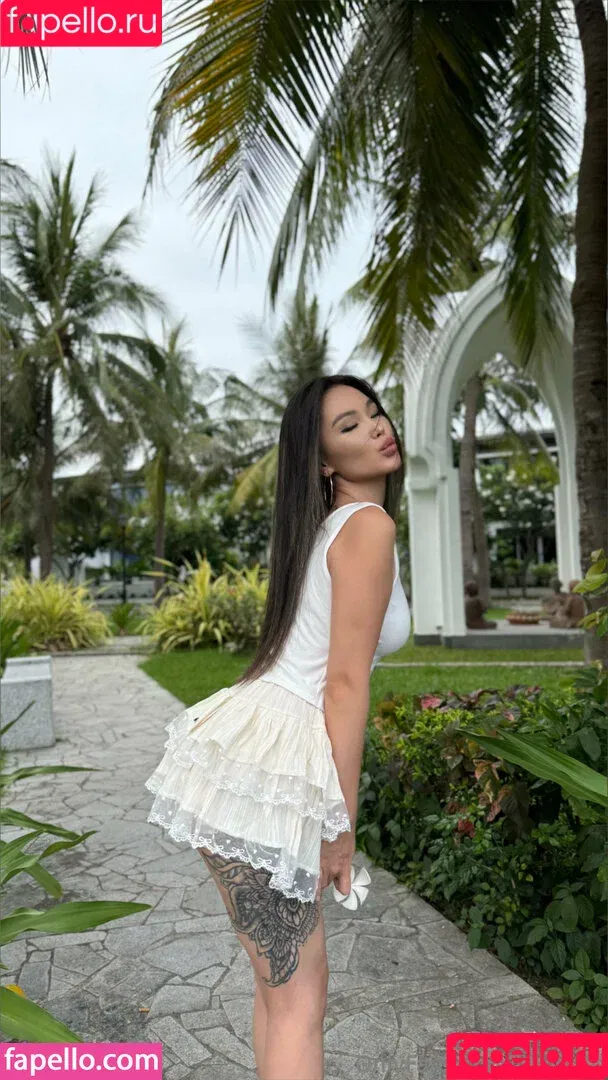 lia_petite_cl / liapetite Onlyfans Photo Gallery 