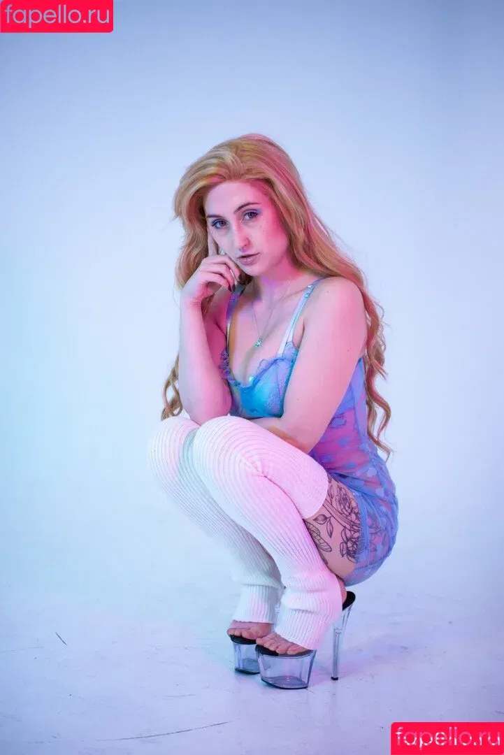 Gillian Foxglove / gillianfoxglove / https: Onlyfans Photo Gallery 