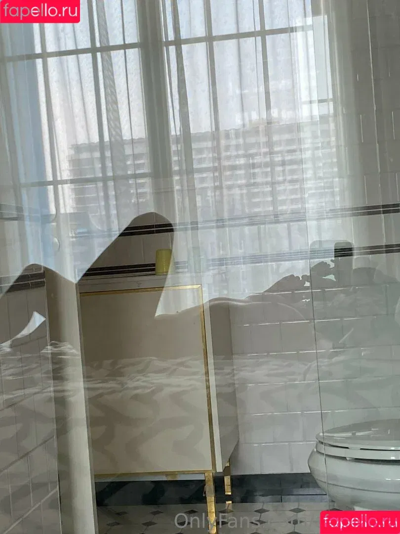 Ayumi12456546 / ayumi.chan0 / ayumi12 / ayumi_cn0 Onlyfans Photo Gallery 