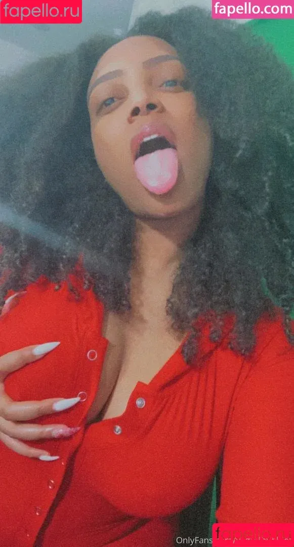 notbubbz / yagurlbubbles / yagurlbubblez Onlyfans Photo Gallery 