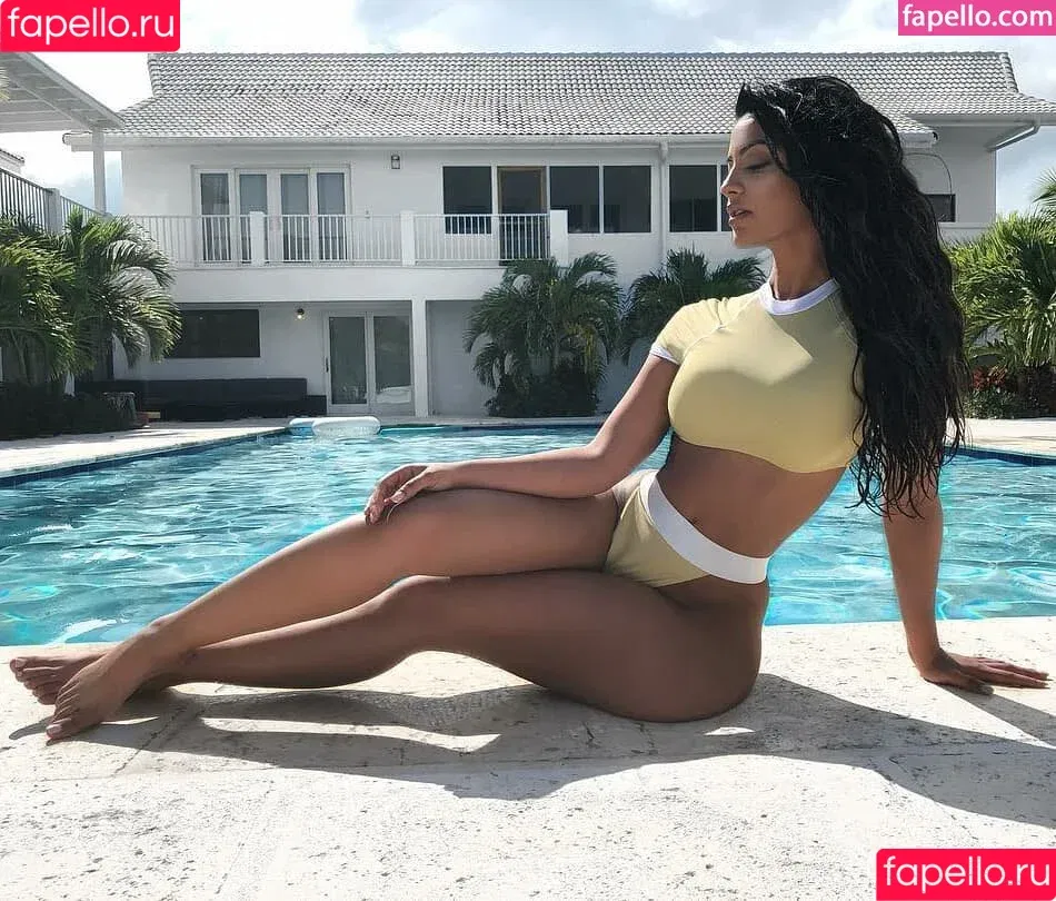 Aneeqa Farid / aneeqafarid Onlyfans Photo Gallery 