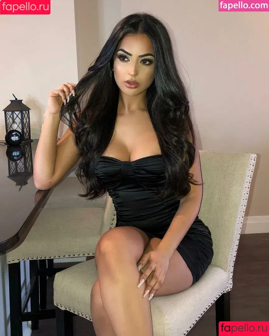 Aneeqa Farid / aneeqafarid Onlyfans Photo Gallery 