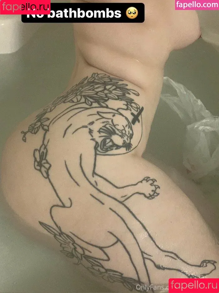 neuroticsoulz / squishybunx Onlyfans Photo Gallery 