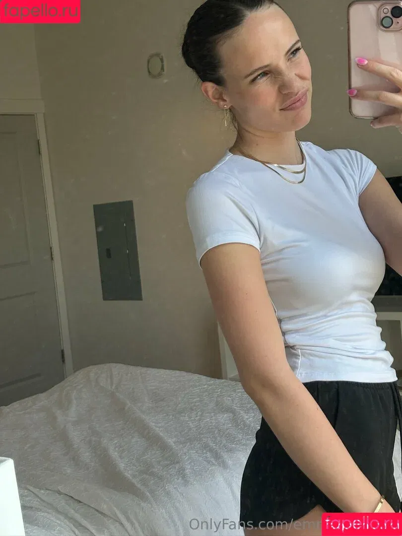 emmie_johnston / emmiejohnson Onlyfans Photo Gallery 